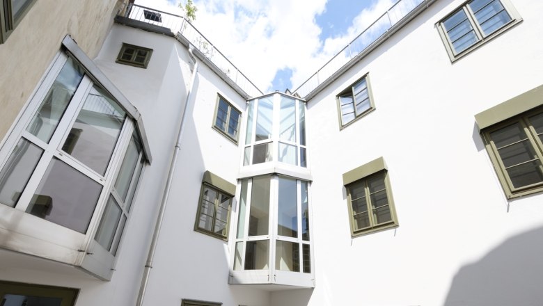 Stifts-Suite inner courtyard, &copy; sts
