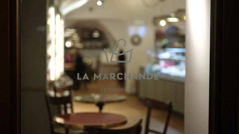 Einladendes Ambiente für Genießer – hier trifft französisches Flair auf österreichische Gastfreundschaft. Ideal für Café, Frühstück oder Apéro., © La Marchande @Lily