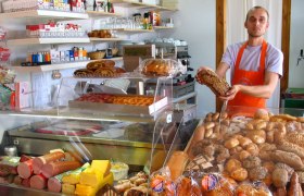 Bäckerei  Rest präsentiert ihre Waren!