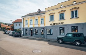 Exterior view, &copy; Hotel Markgraf