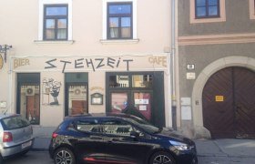 stehzeit, &copy; yelp